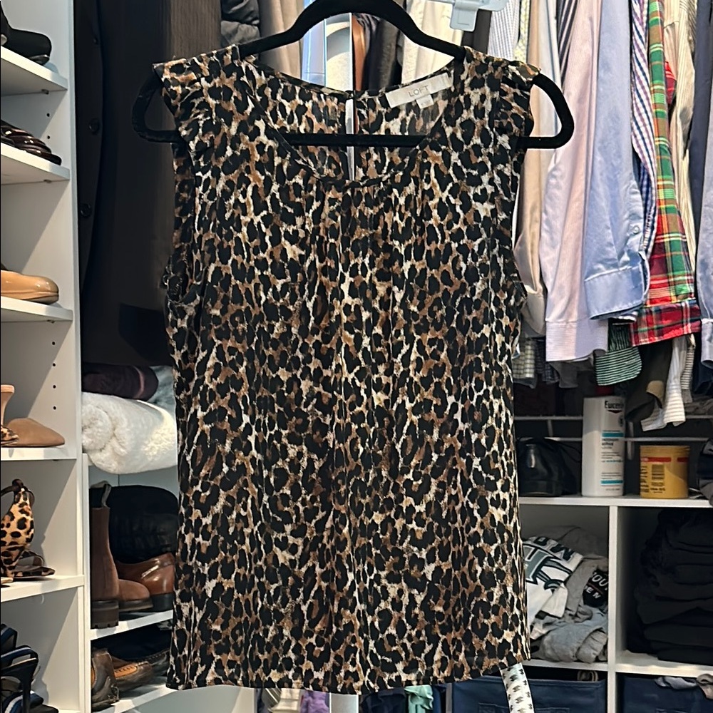Leopard Print Sleeveless Top